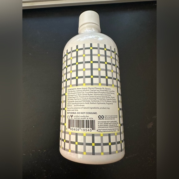 Brand New Limited Beekman 1802 Classic Pumpkin Pie & Cream hand and body lotion - Picture 2 of 3